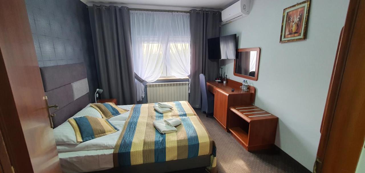 Hotel Bursztynowy Jozefow na Wisla Exterior foto